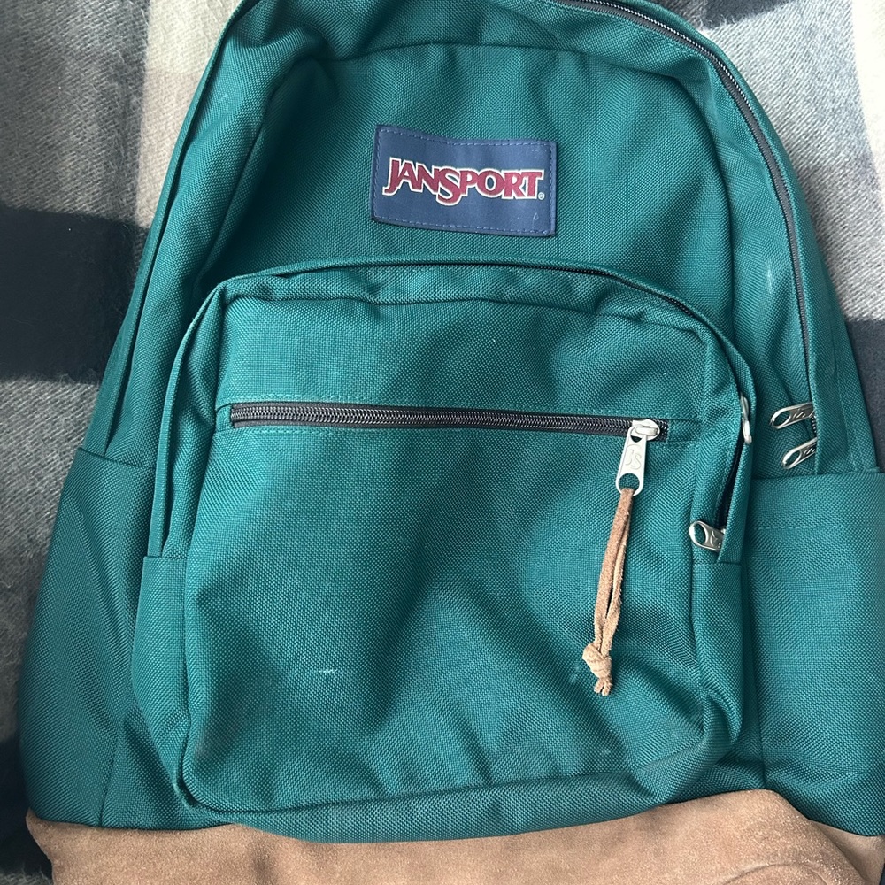 Jansport right backpack in juniper with suede bottom